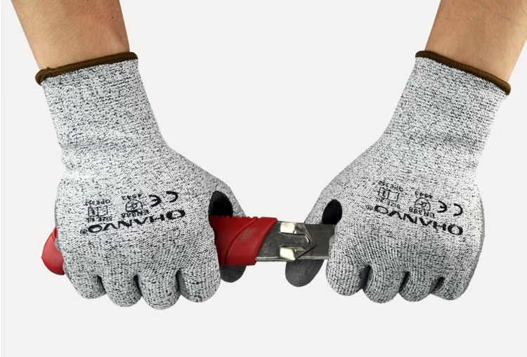 恒輝QPE352虎口加強(qiáng)PU涂層5級(jí)防割手套圖片9