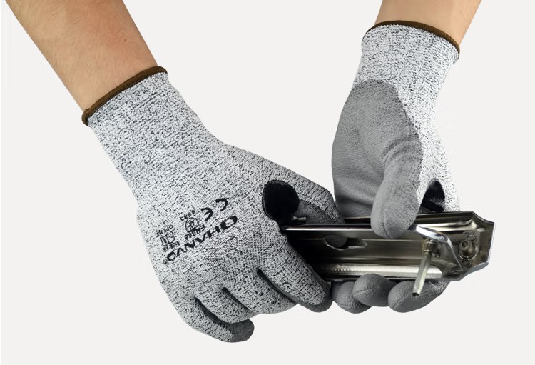 恒輝QPE352虎口加強(qiáng)PU涂層5級(jí)防割手套圖片11